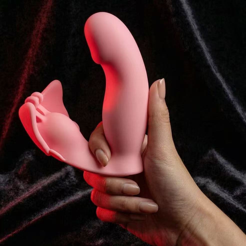 Clitoral and G Spot Stimulator Wearable Vibrator with Waterproof and Rechargeable Designs