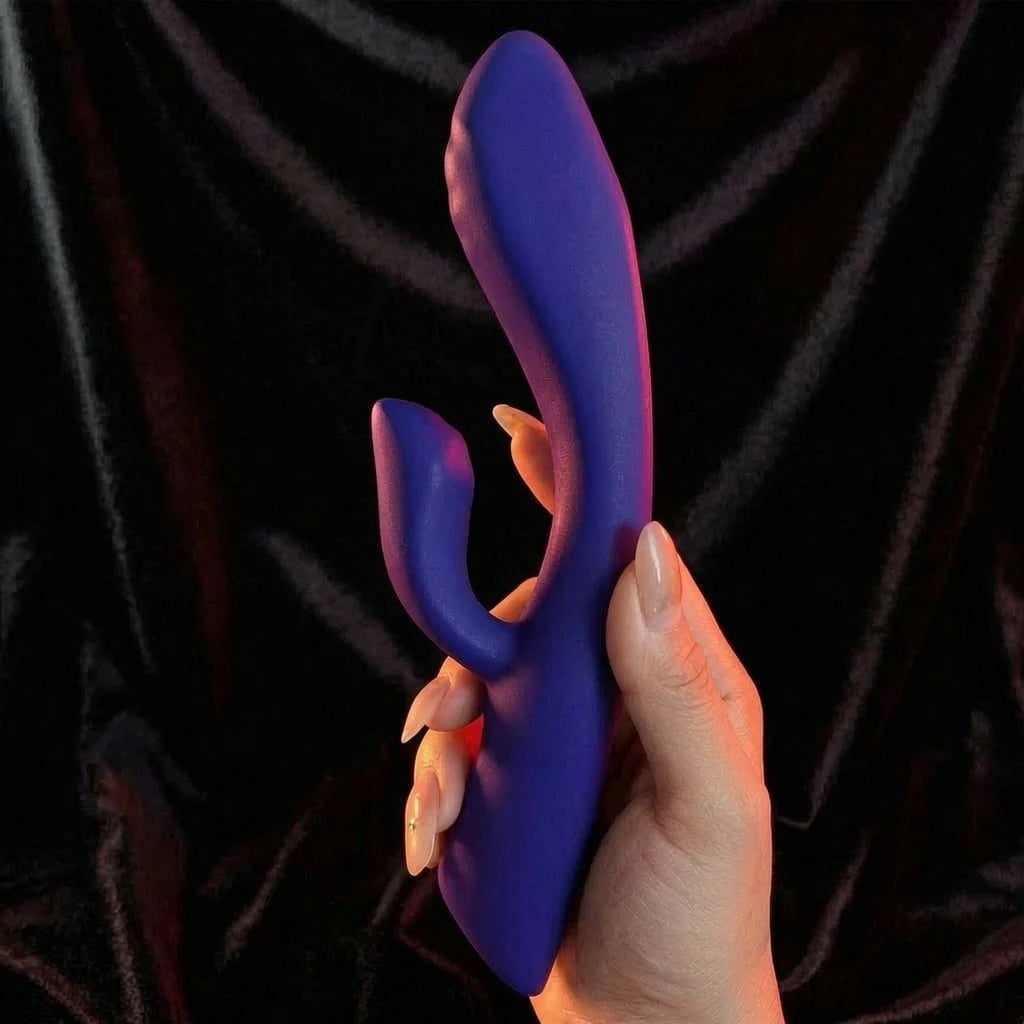 Warming G Spot & Clitoral Vibrator with Waterproof and Rechargeable Designs
